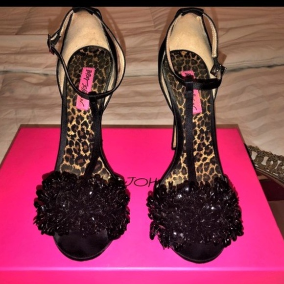 Betsey Johnson Shoes - Betsey Johnson Black Satin Pumps with Sequins